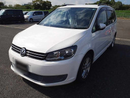 2013 Volkswagen Golf Touran