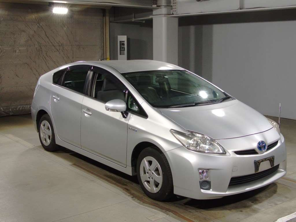 2009 Toyota Prius ZVW30[2]