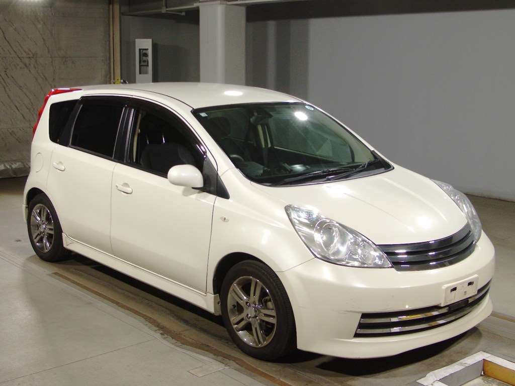 2008 Nissan Note E11[2]