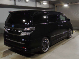 2013 Toyota Vellfire Hybrid