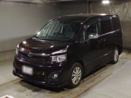 2010 Toyota Voxy