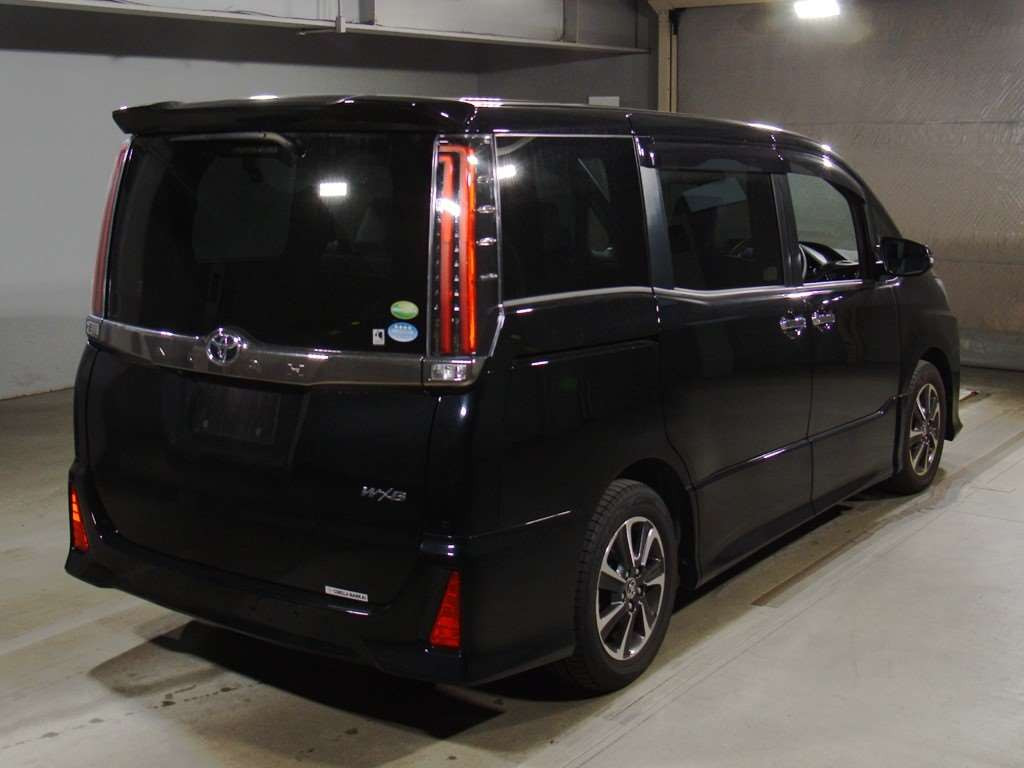 2019 Toyota Noah ZRR80W[1]