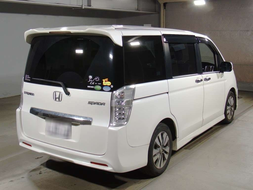 2012 Honda Step WGN Spada RK5[1]