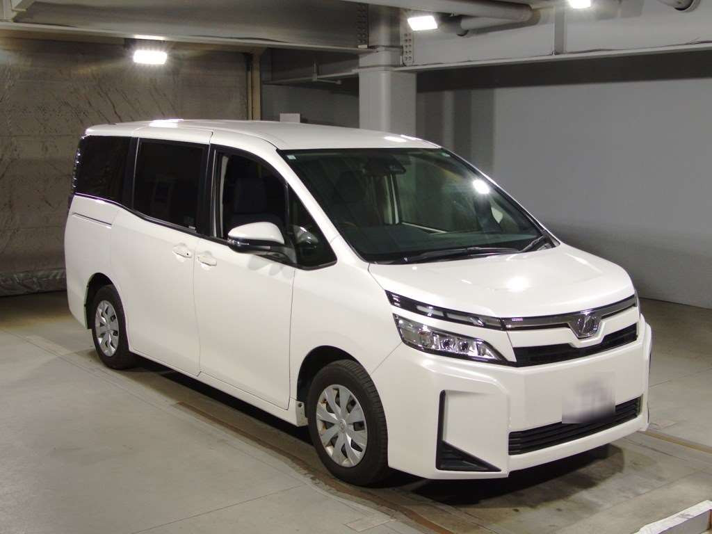 2019 Toyota Voxy ZRR80G[2]