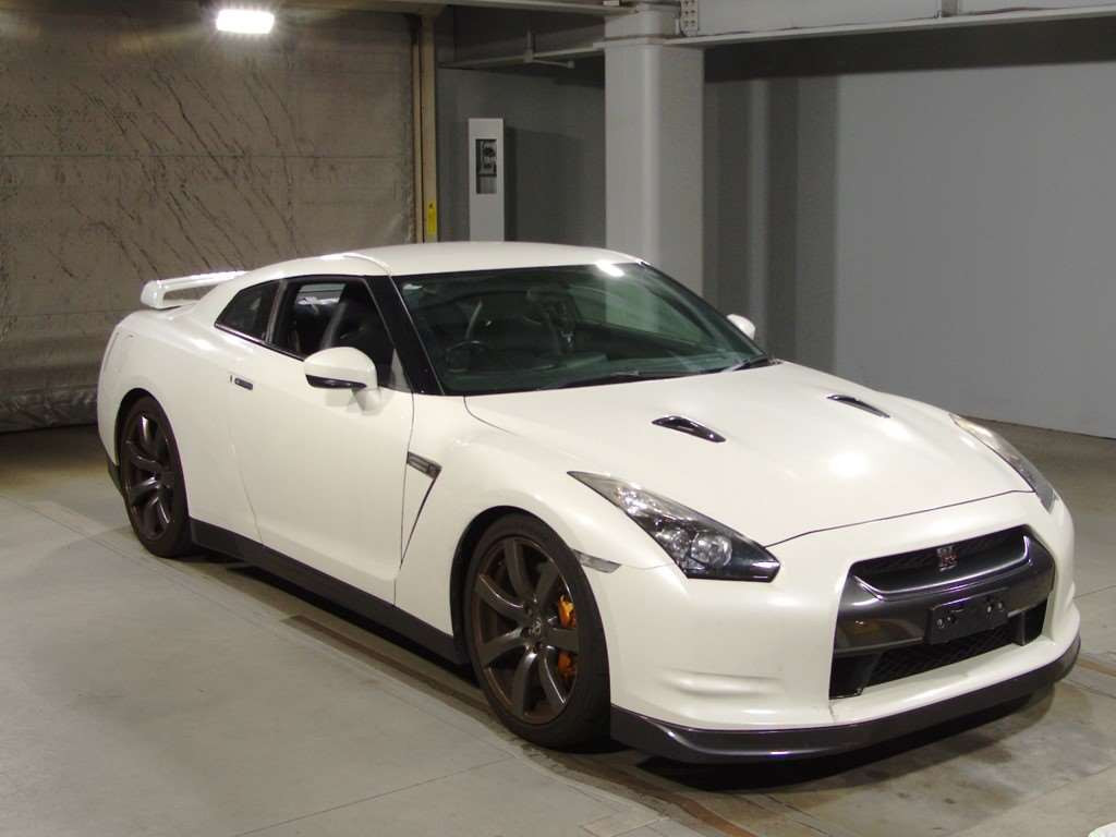 2008 Nissan GT-R R35[2]