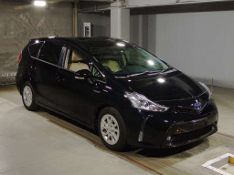 2017 Toyota Prius alpha