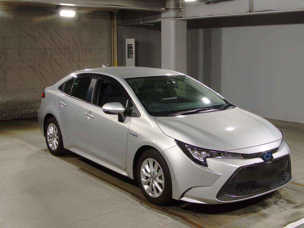 2020 Toyota Corolla Sedan ZWE211[2]