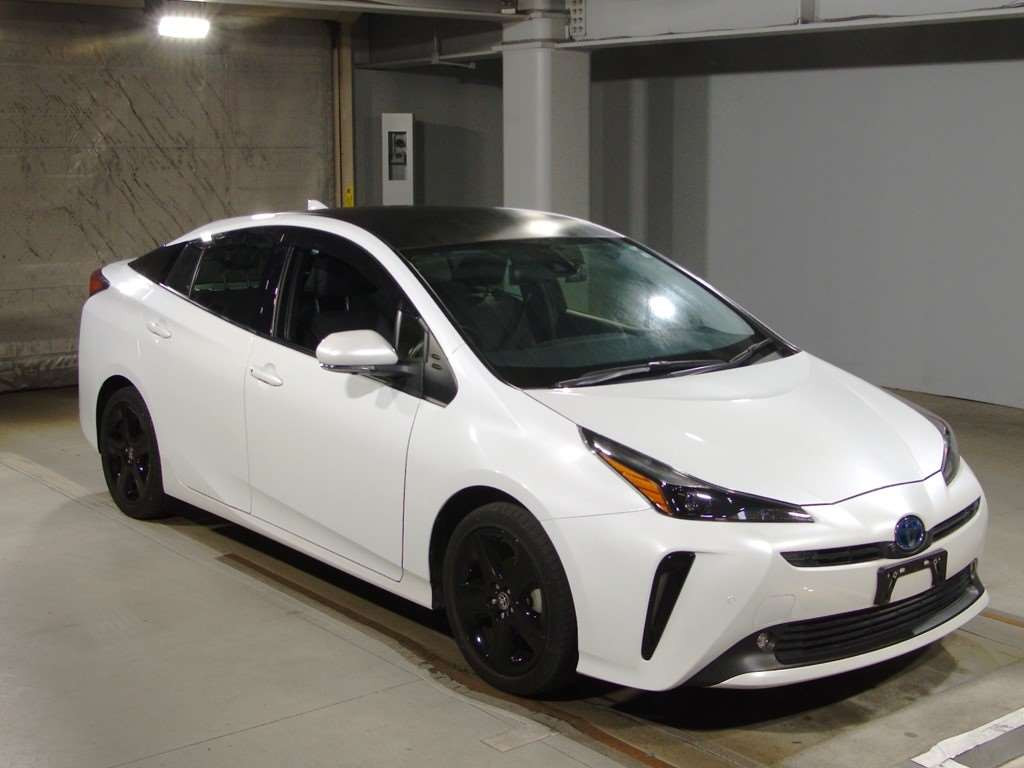 2022 Toyota Prius ZVW51[2]