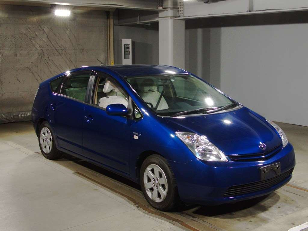 2004 Toyota Prius NHW20[2]