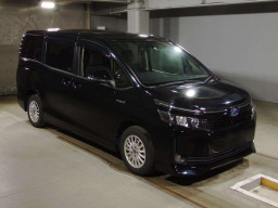 2015 Toyota Voxy