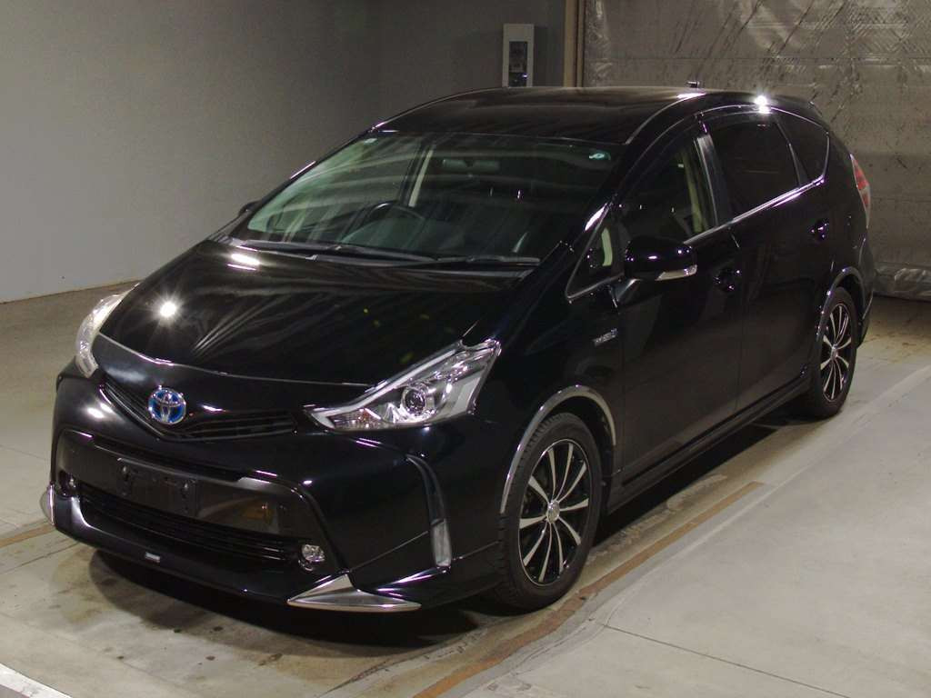 2015 Toyota Prius alpha ZVW41W[0]