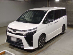 2018 Toyota Voxy