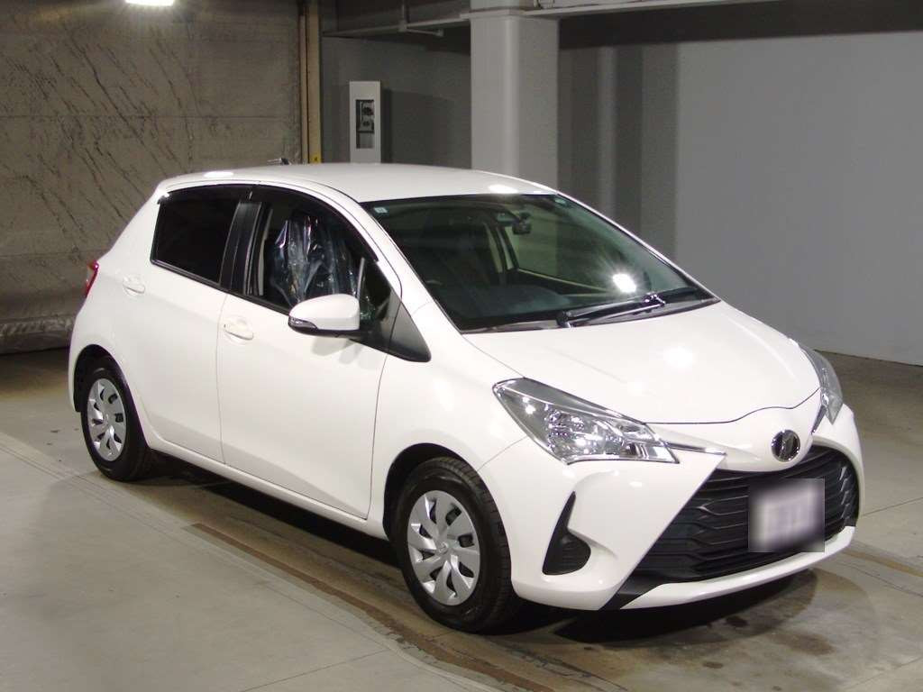 2019 Toyota Vitz NSP130[2]