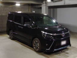 2019 Toyota Voxy