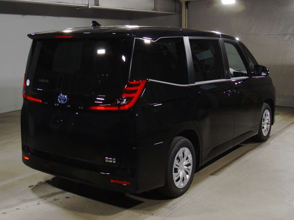 2024 Toyota Noah ZWR90W[1]