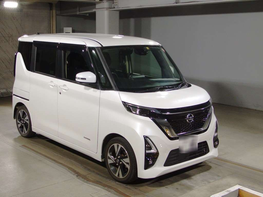 2021 Nissan Roox B45A[2]