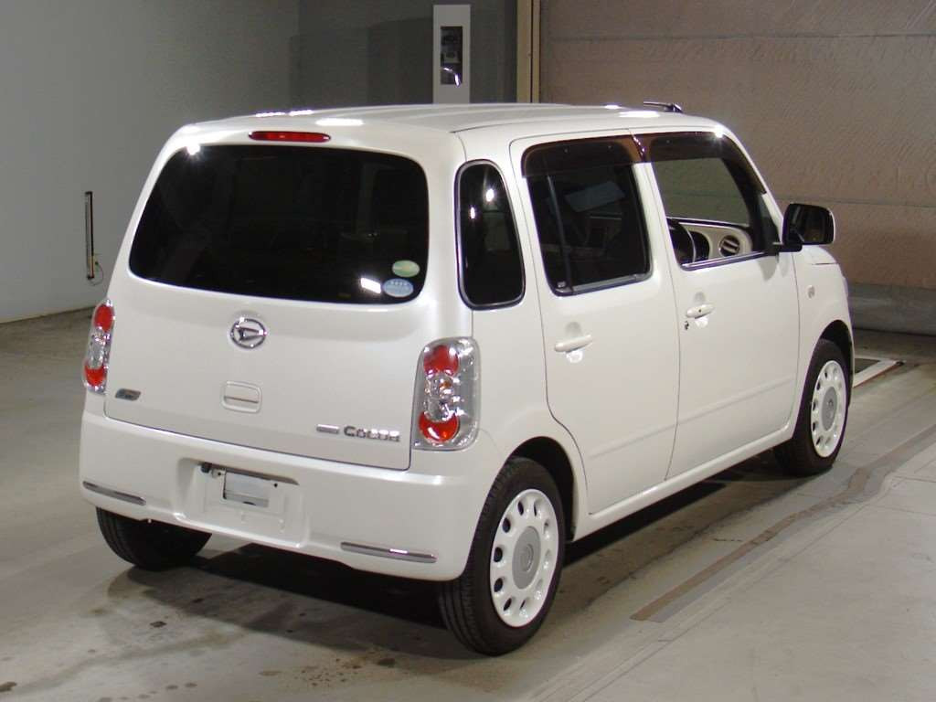 0 Daihatsu Mira Cocoa L675S[1]