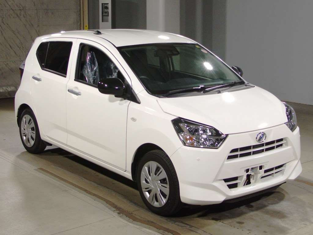 2019 Daihatsu Mira es LA350S[2]