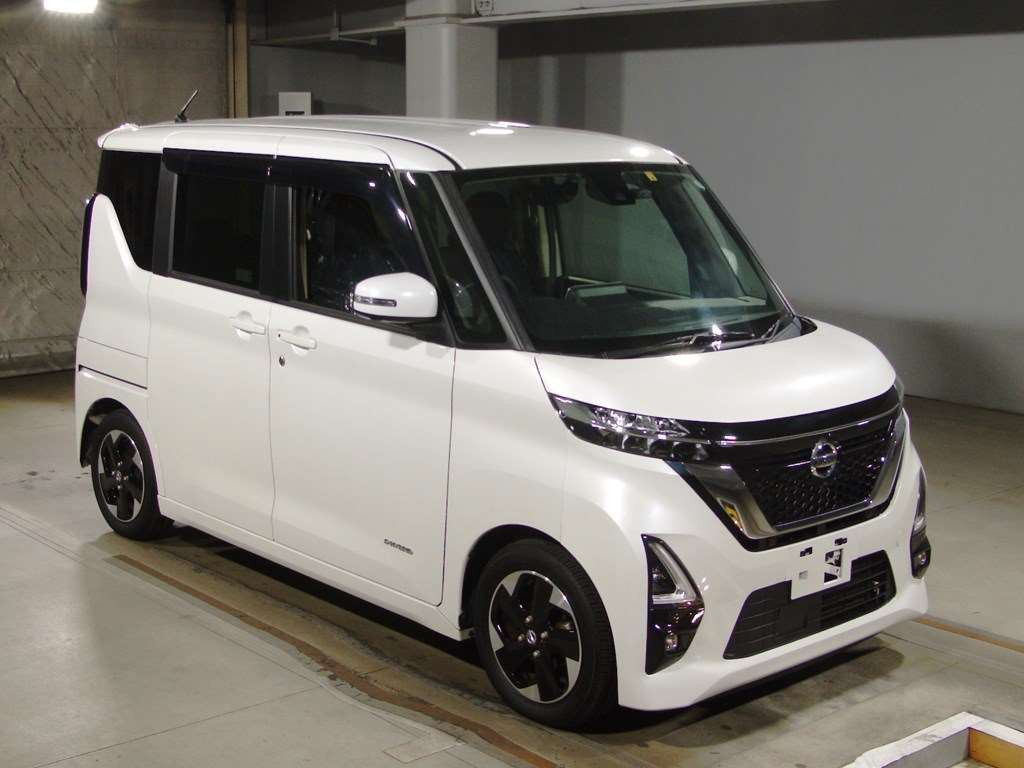 2020 Nissan Roox B44A[2]