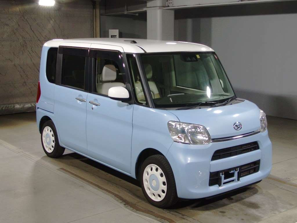 2017 Daihatsu Tanto LA600S[2]