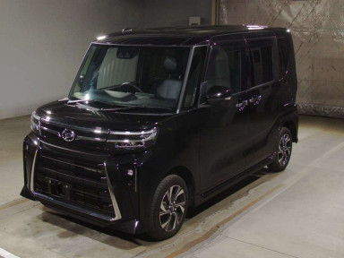 2023 Daihatsu Tanto Custom