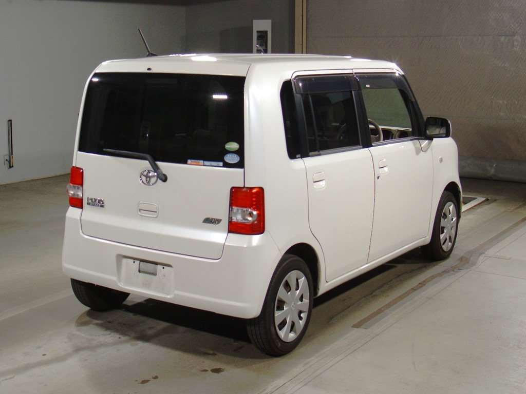 2015 Toyota Pixis Space L575A[1]