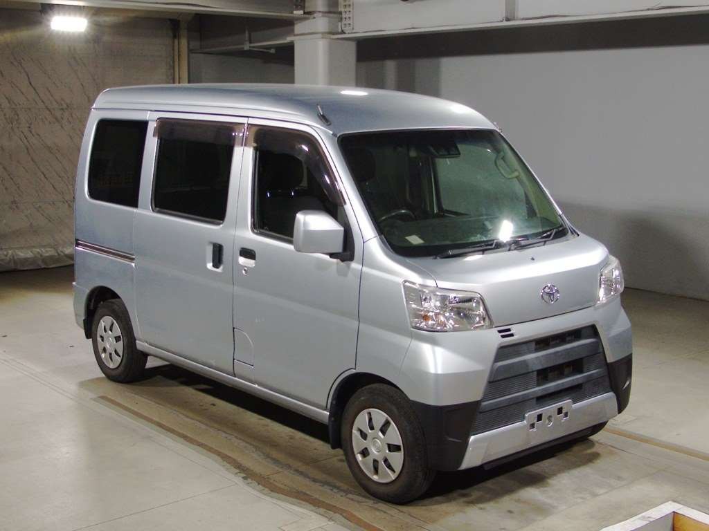 2019 Toyota Pixis Van S321M[2]