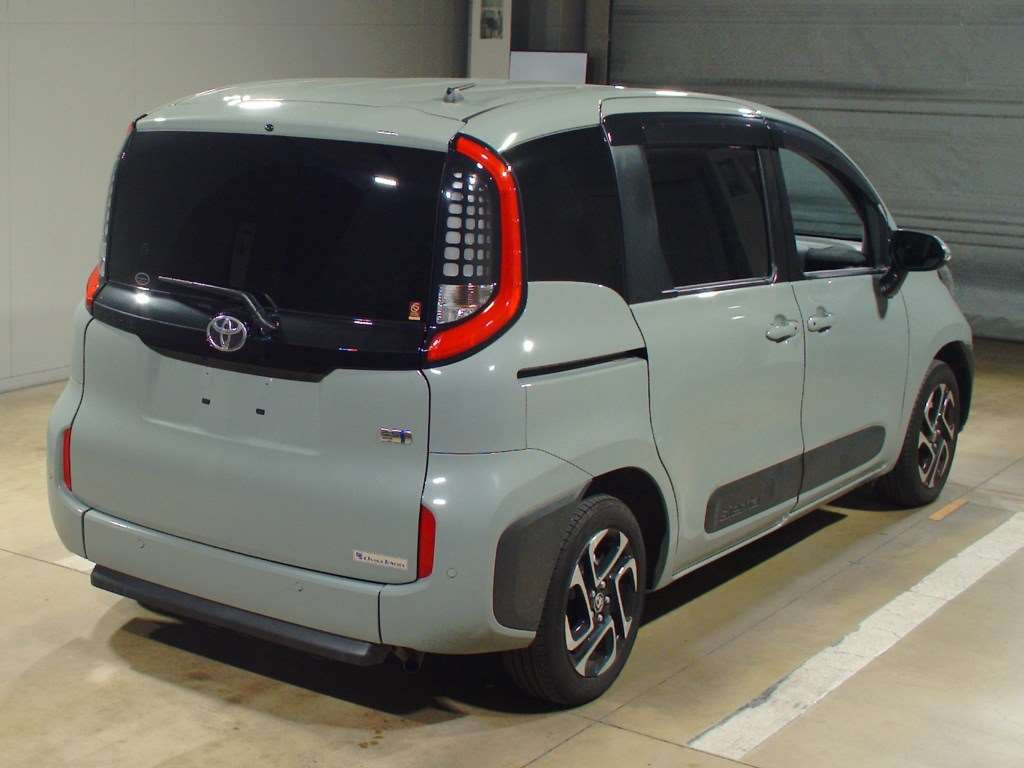 2023 Toyota Sienta MXPL12G[1]