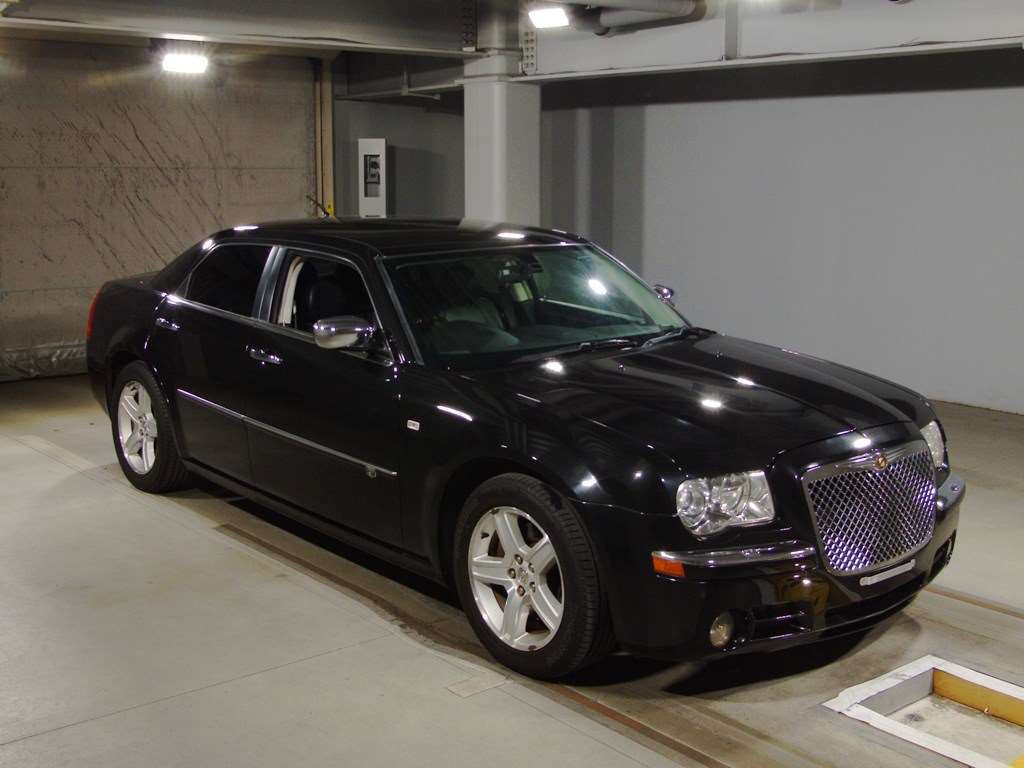 2008 Chrysler 300C LX35[2]