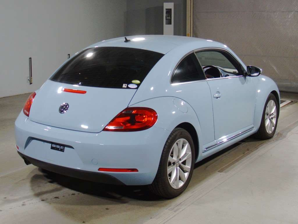 2013 Volkswagen Beetle 16CBZ[1]