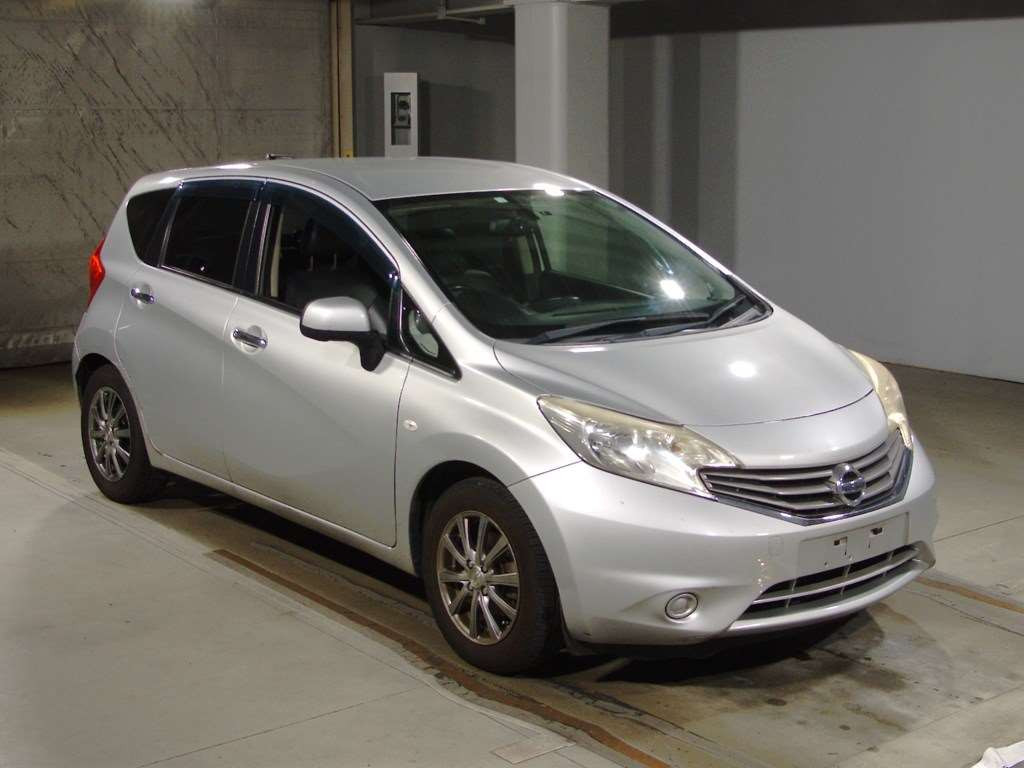 2012 Nissan Note E12[2]