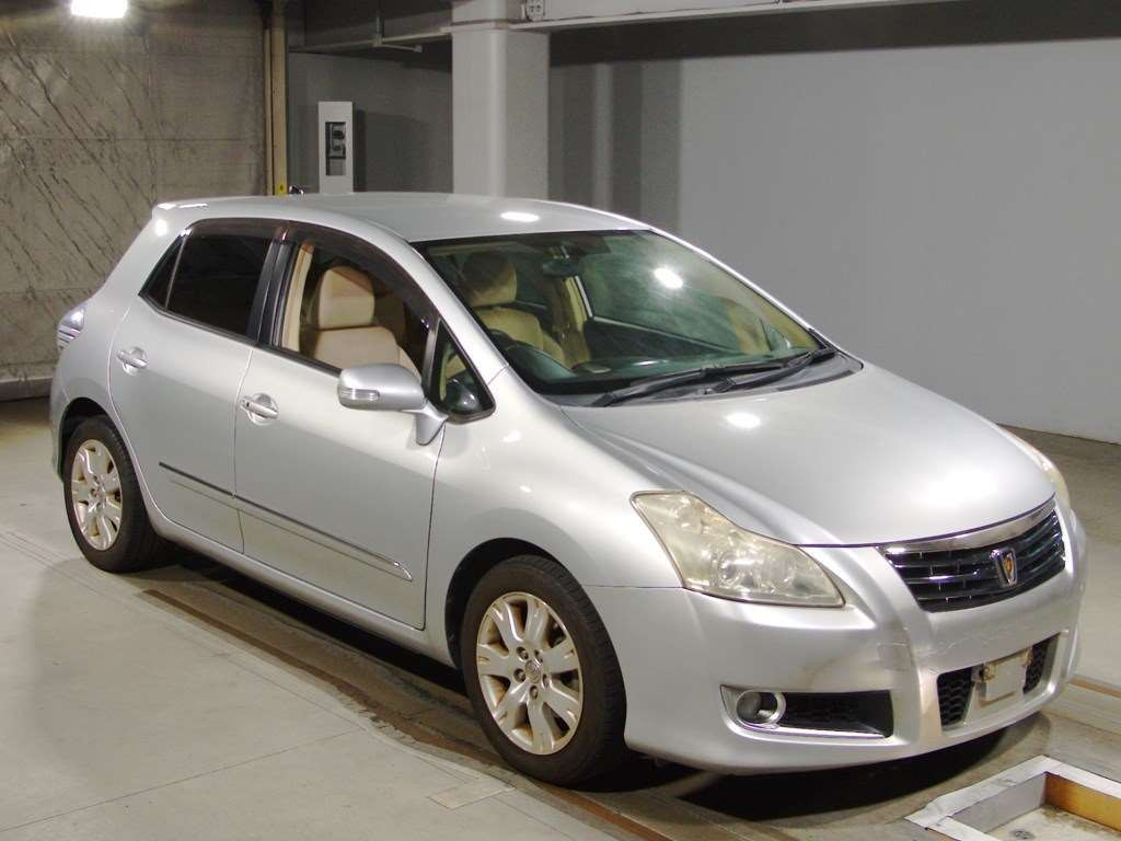 2011 Toyota Blade AZE156H[2]