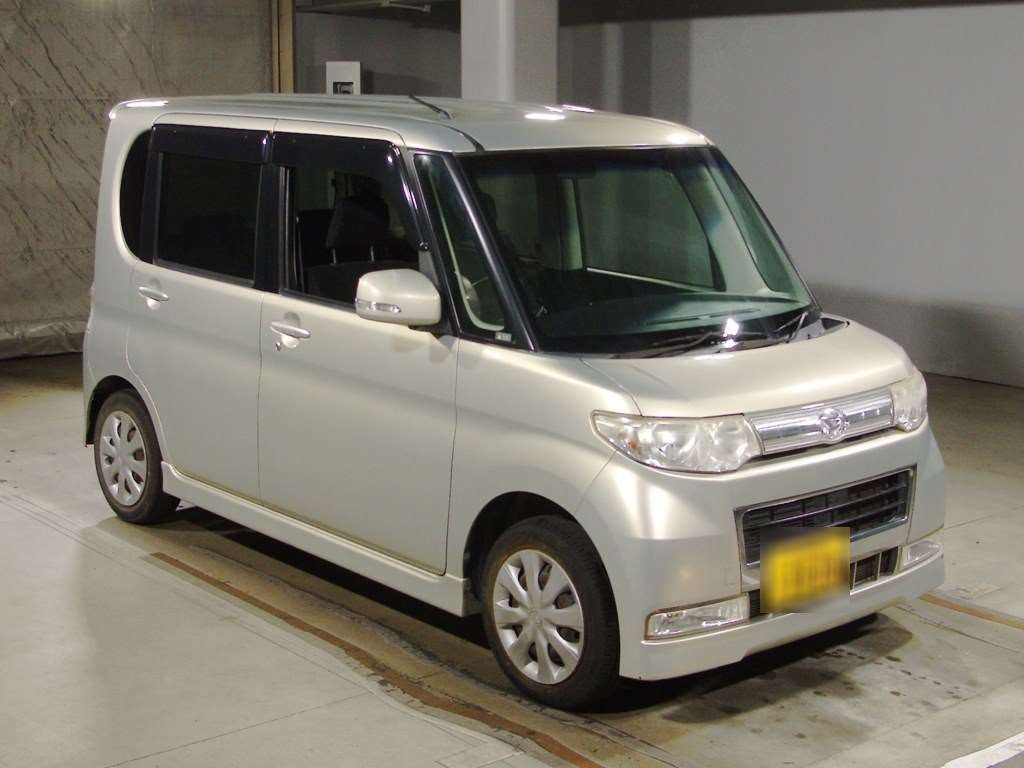 2010 Daihatsu Tanto Custom L375S[2]