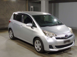 2011 Toyota Ractis