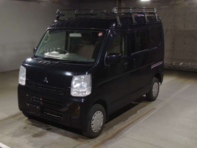 2015 Mitsubishi Minicab Van