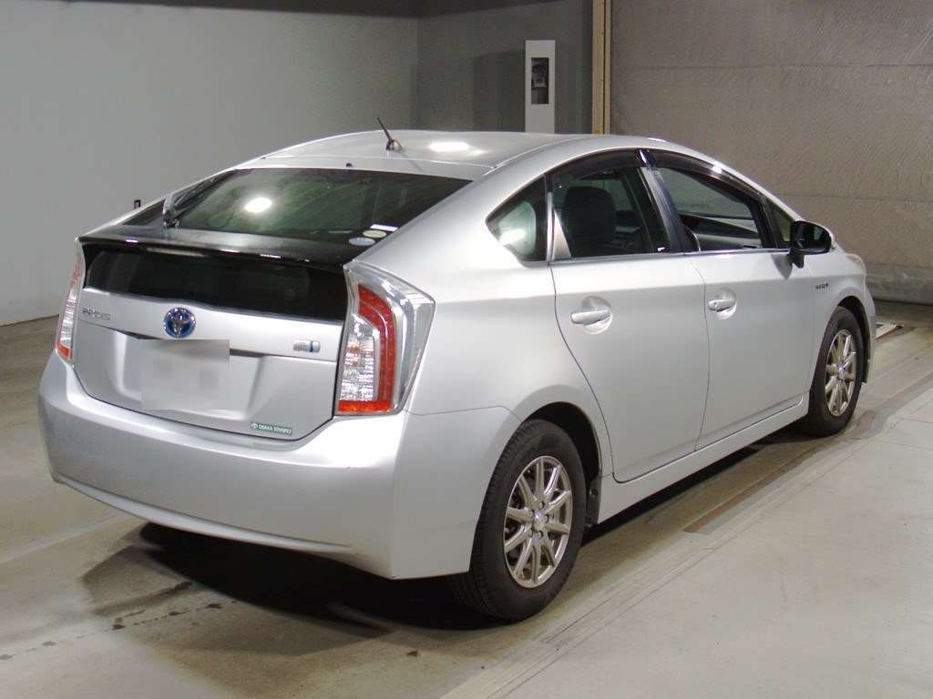 2012 Toyota Prius ZVW30[1]