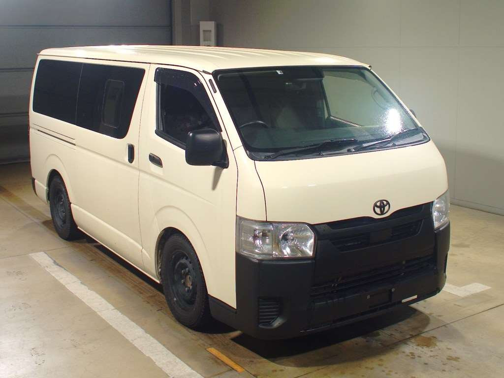 2021 Toyota Hiace Van TRH200V[2]