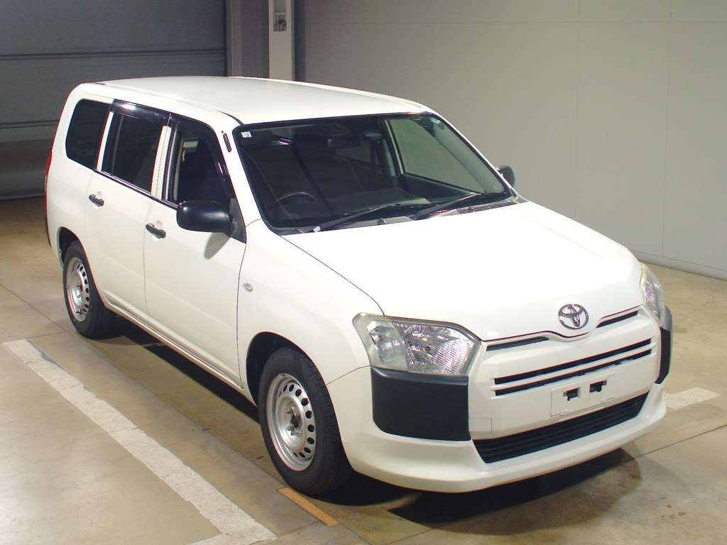 2017 Toyota Succeed NCP160V[2]