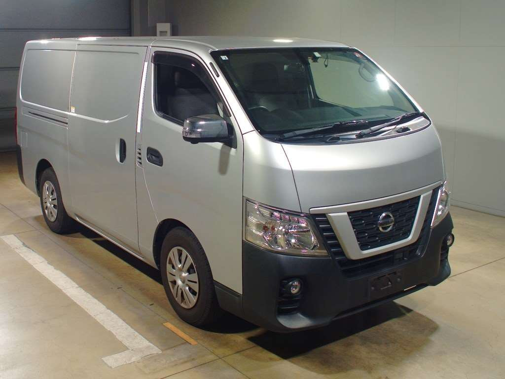 2019 Nissan NV350 CARAVAN VAN VR2E26[2]