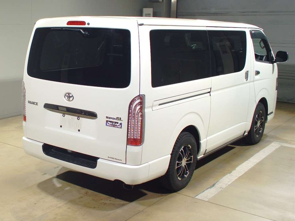 2016 Toyota Hiace Van KDH206V[1]