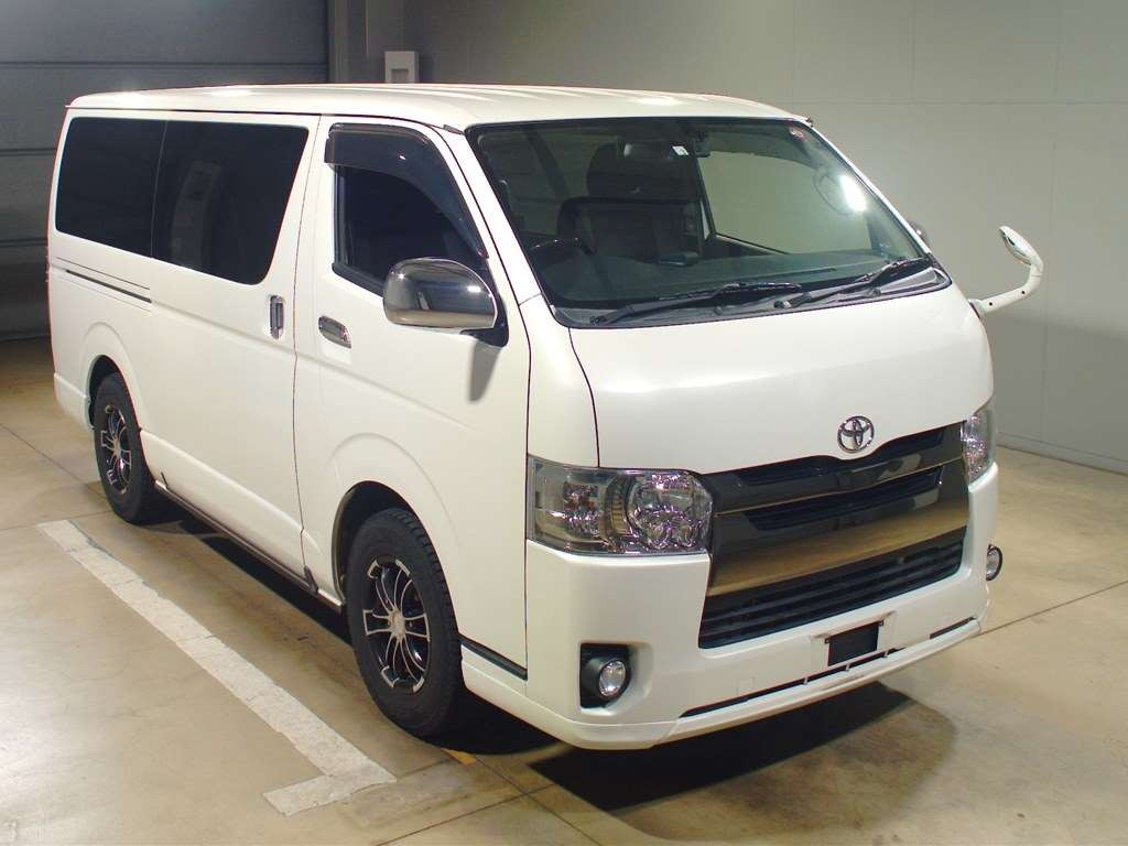 2016 Toyota Hiace Van KDH206V[2]