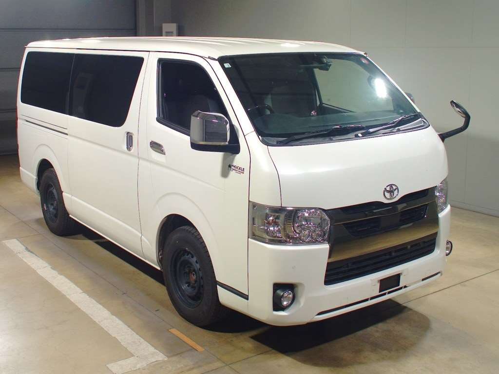 2021 Toyota Hiace Van GDH201V[2]