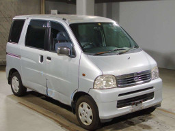 2004 Daihatsu Atrai Wagon