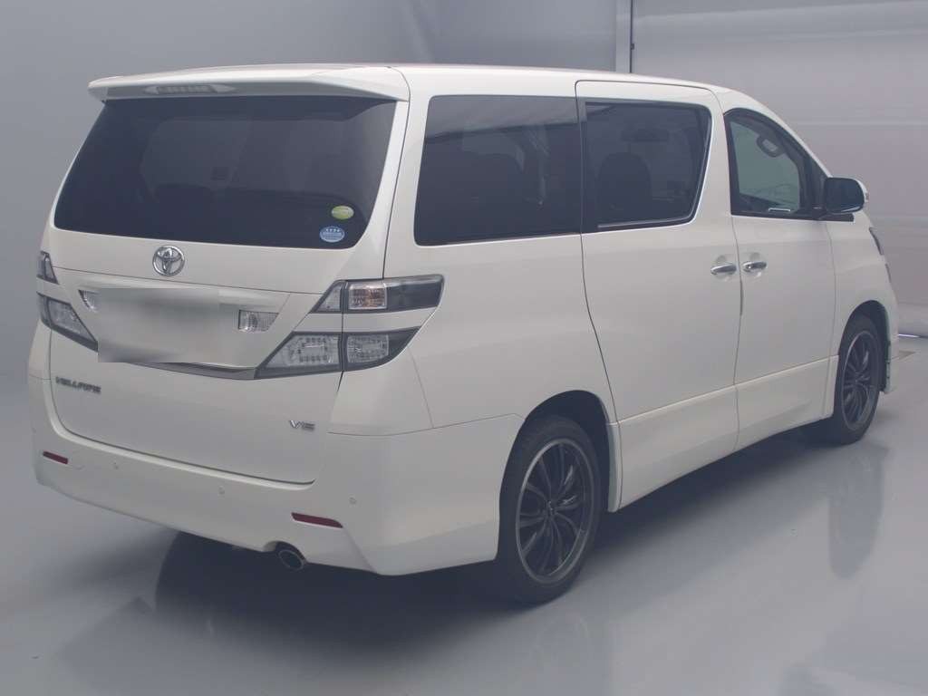 2008 Toyota Vellfire GGH25W[1]