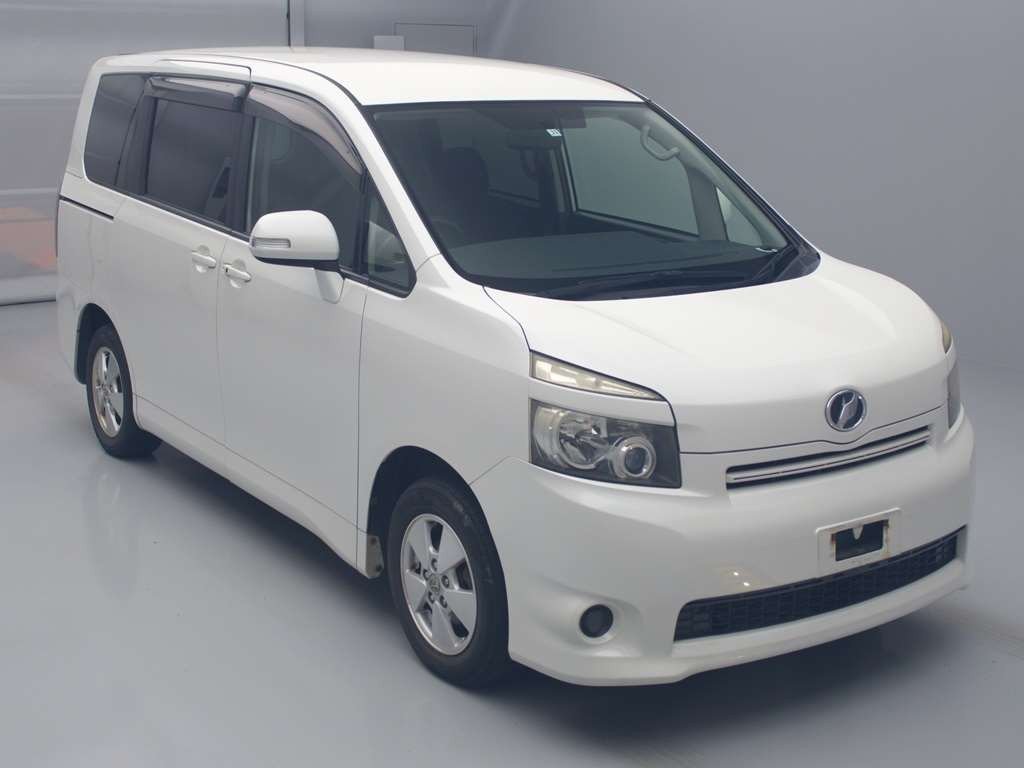 2007 Toyota Voxy ZRR70G[2]