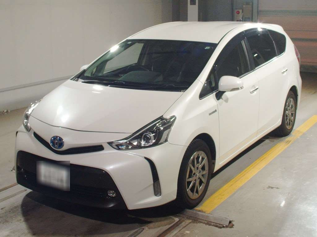 2017 Toyota Prius alpha ZVW41W[0]