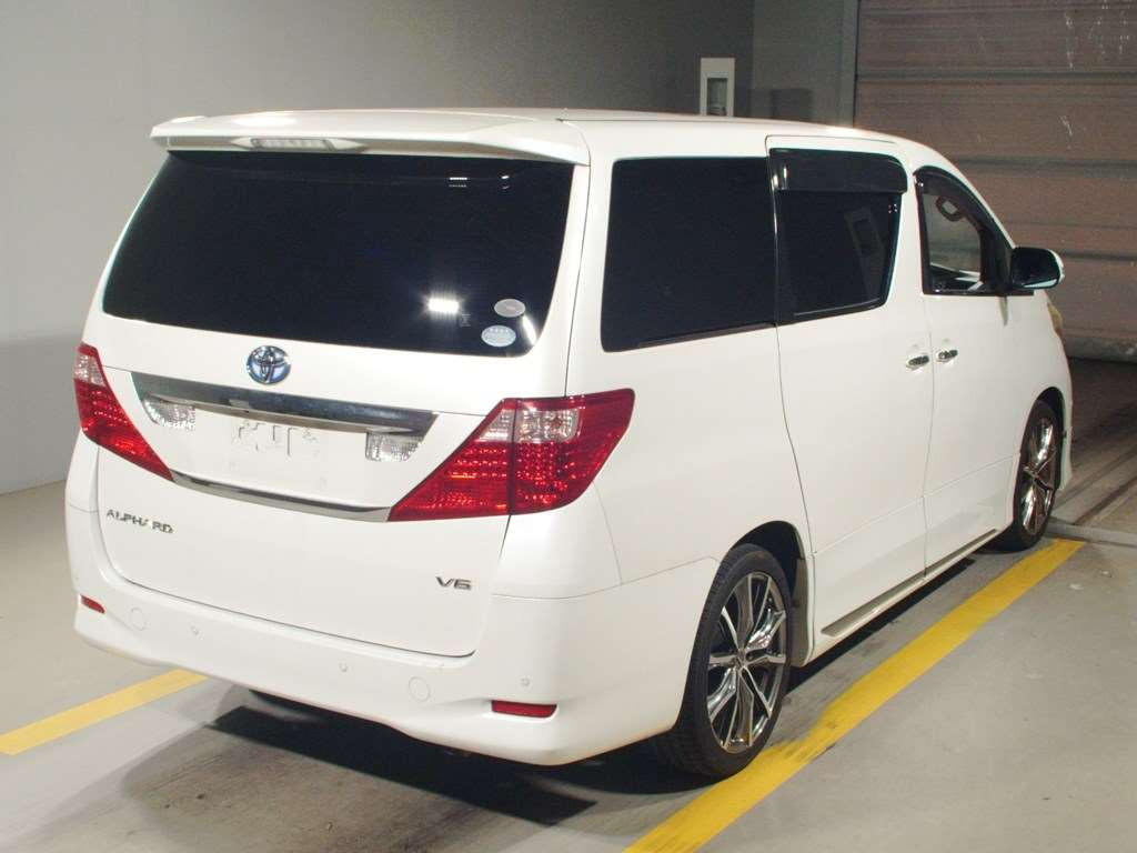 2011 Toyota Alphard GGH20W[1]