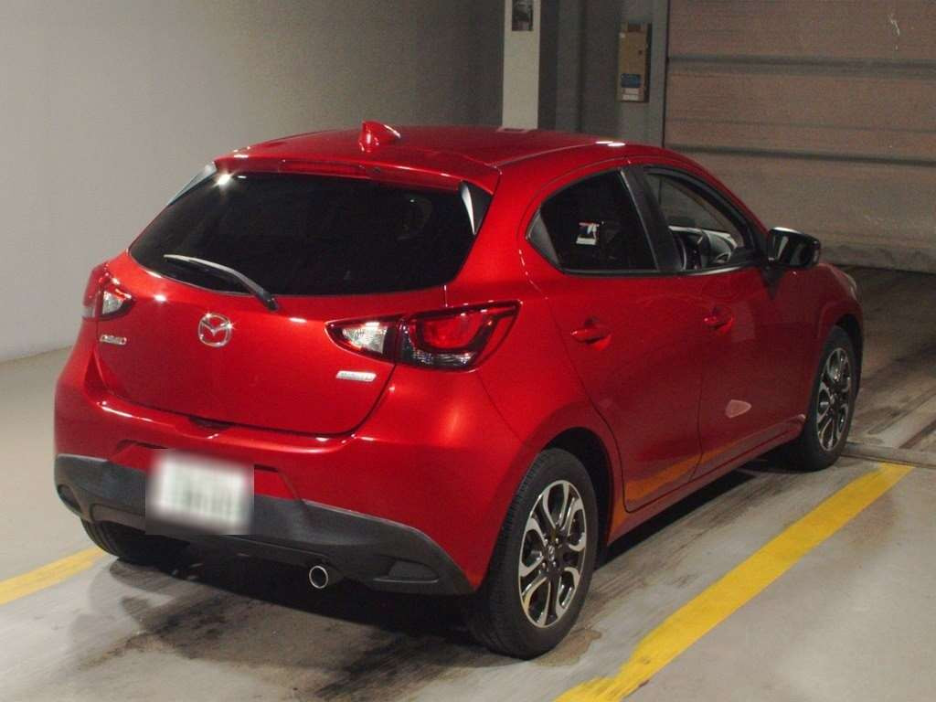 2016 Mazda Demio DJ5FS[1]