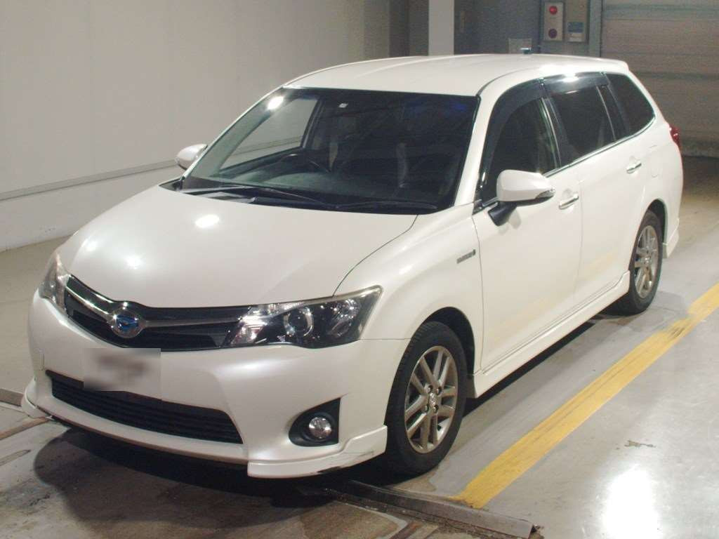 2013 Toyota Corolla Fielder NKE165G[0]