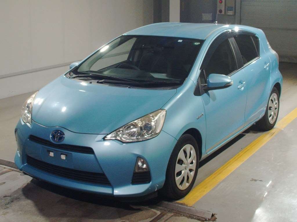 2014 Toyota Aqua NHP10[0]